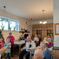 PXL_20251208_083750440